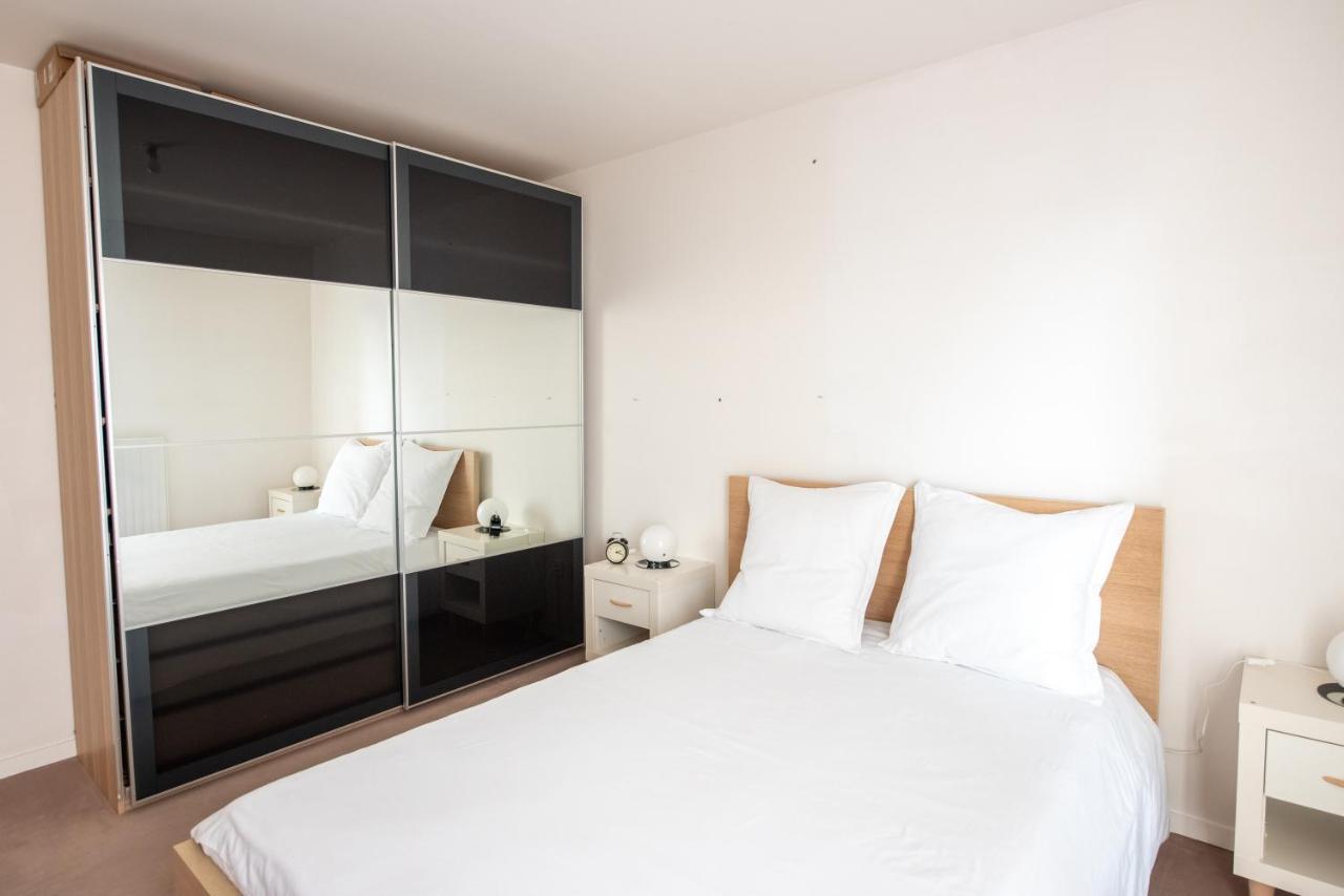 Appartements De 2 Ou 3 Chambres A 40 Minutes De Paris Courcouronnes Exterior photo