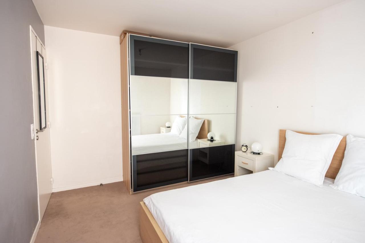 Appartements De 2 Ou 3 Chambres A 40 Minutes De Paris Courcouronnes Exterior photo