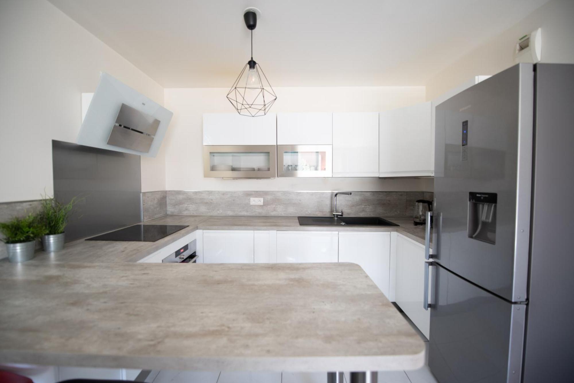 Appartements De 2 Ou 3 Chambres A 40 Minutes De Paris Courcouronnes Room photo